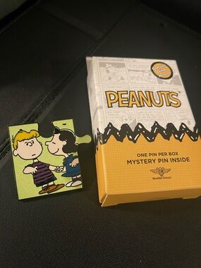 Buckle-Down Peanuts Puzzle blind box pin - Lucy & Schroeder
